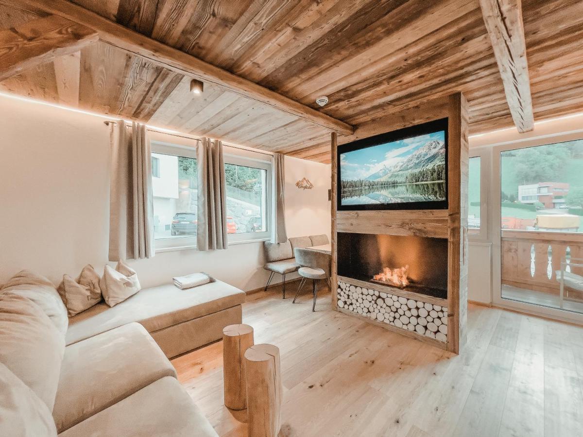 Oldwood Chalet - Balcony & Car Park By Alpenluxus Appartements Fügen Екстериор снимка