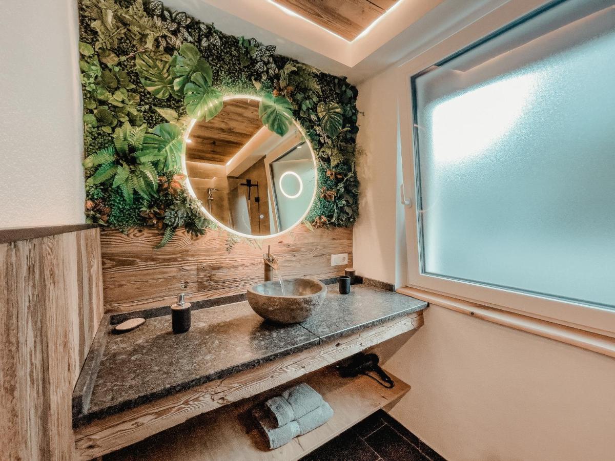 Oldwood Chalet - Balcony & Car Park By Alpenluxus Appartements Fügen Екстериор снимка