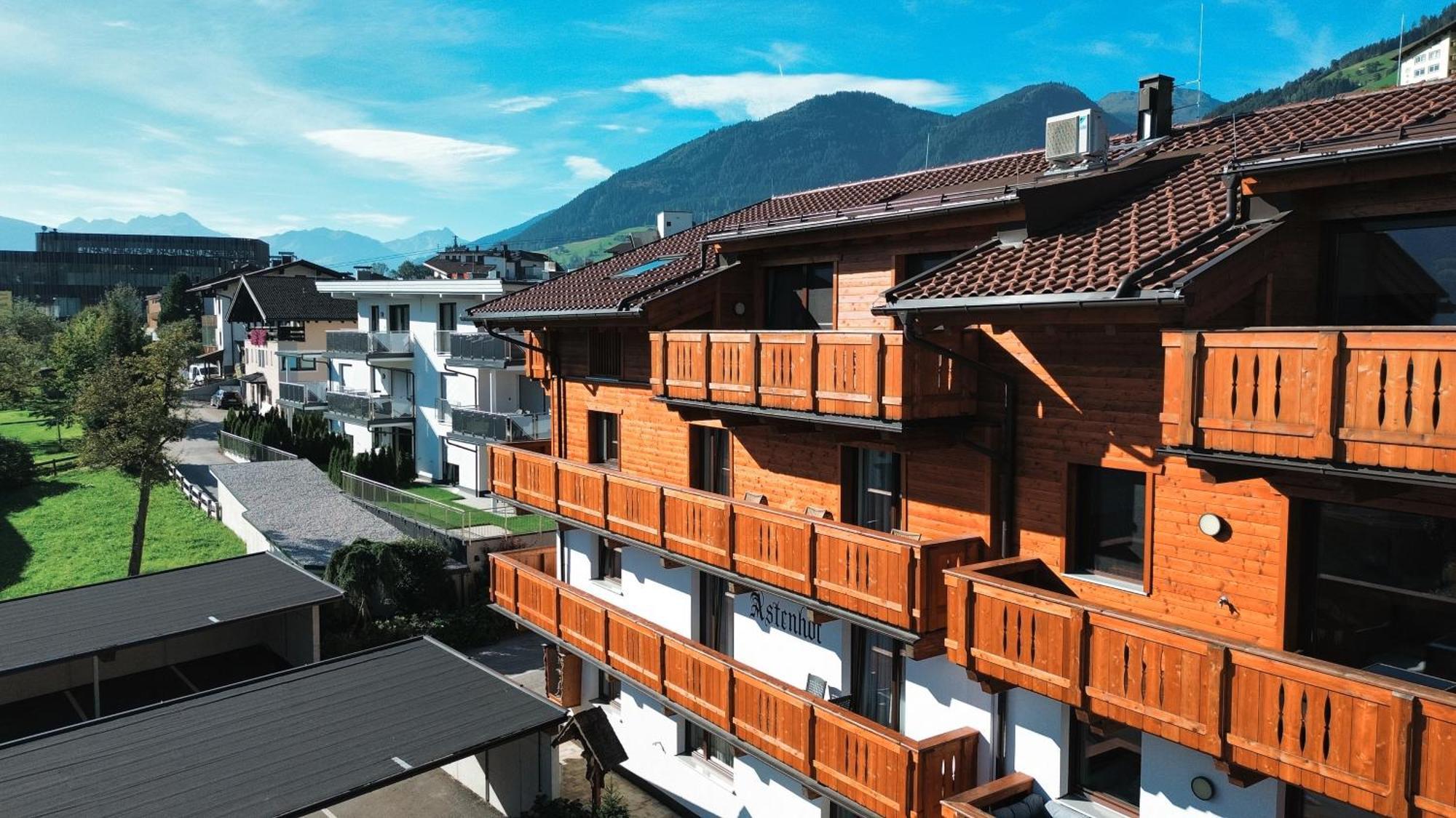 Oldwood Chalet - Balcony & Car Park By Alpenluxus Appartements Fügen Екстериор снимка