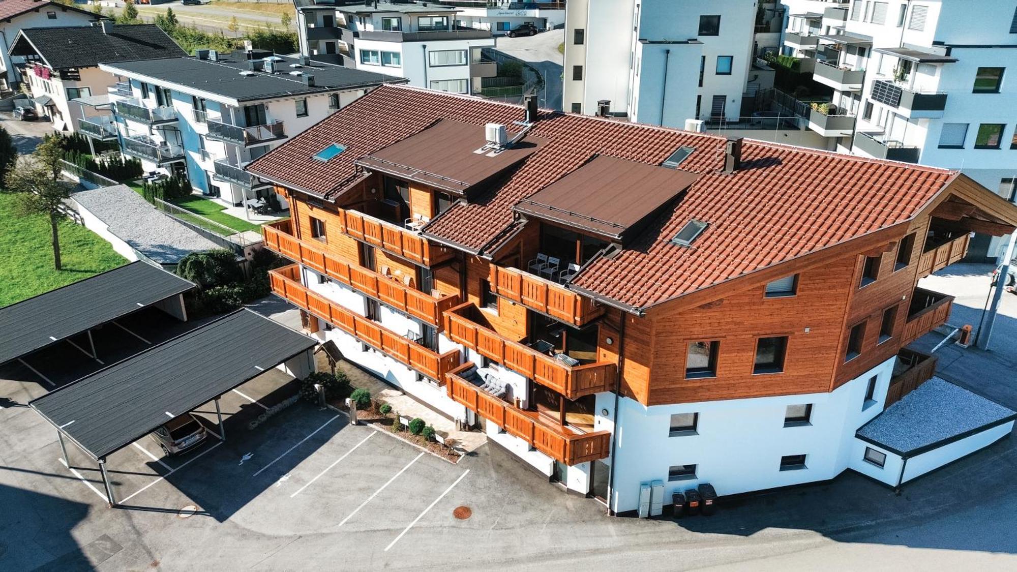 Oldwood Chalet - Balcony & Car Park By Alpenluxus Appartements Fügen Екстериор снимка